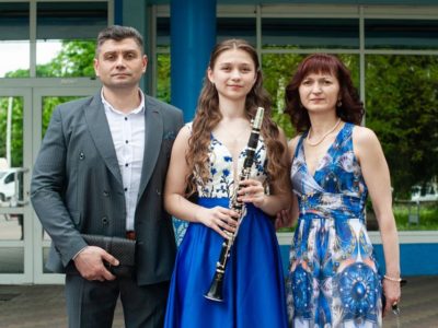 Єдина дівчина у Вінниці, яка грає на гобої, – донька ветерана  