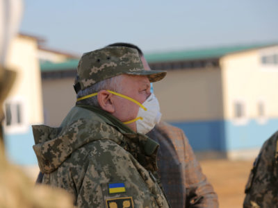 Андрій Таран перевірив хід будівництва бригадного містечка на полігоні «Широкий Лан»