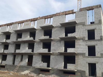 Штатно-посадове житло: де будують і якими темпами  