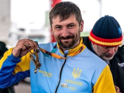 Рік тому ветеран АТО Микола Левкун тільки вчився ходити на протезах, а нещодавно Міжнародна федерація бобслею назвала його «Відкриттям року»  