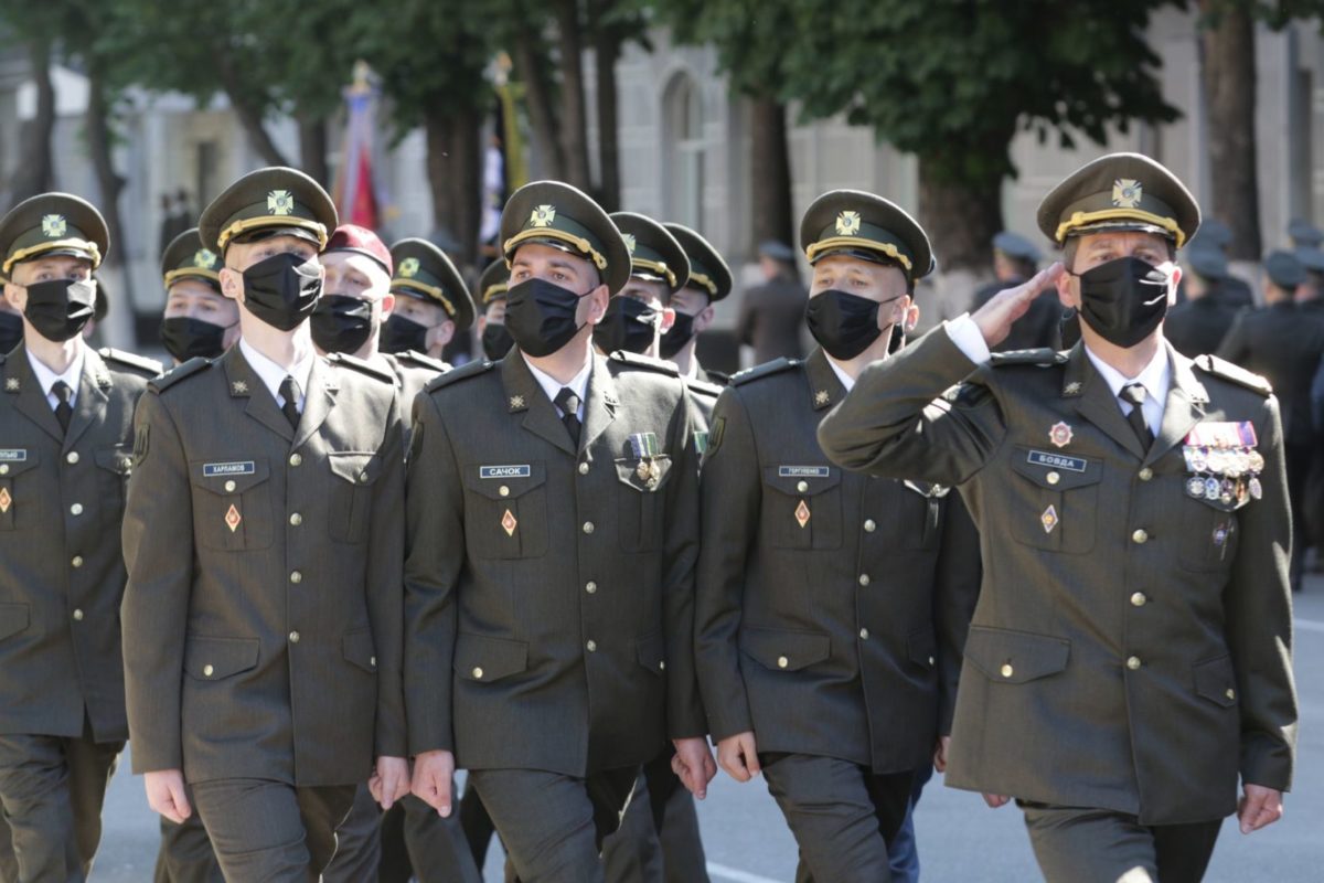 203 офіцери-зв’язківці поповнили армійські лави