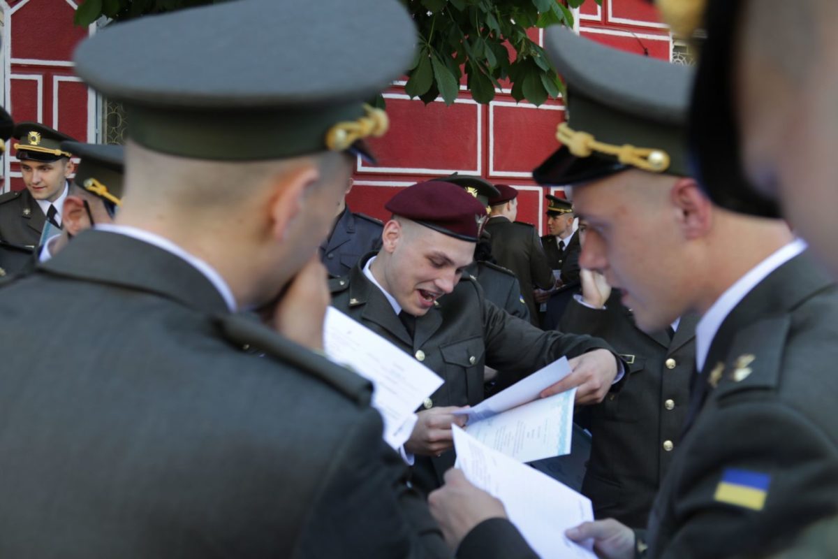 203 офіцери-зв’язківці поповнили армійські лави