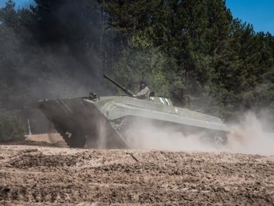 Як змінилась з 2014 року підготовка водіїв-механіків та навідників-операторів БМП  