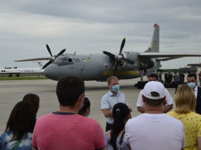 Українських моряків з судна «Рута» доставлено на Батьківщину військово-транспортним літаком Ан-24 Повітряних Сил ЗСУ  