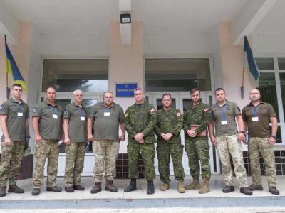 Канадські військові вивчають бойовий досвід української армії  