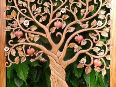 «Дерево життя» – у Києві відкрилася виставка робіт із дерева ветерана Анатолія Обельця