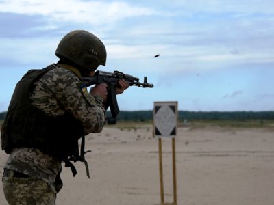 Спекотний липень «Десни», або Навіщо військовим конкуренція  