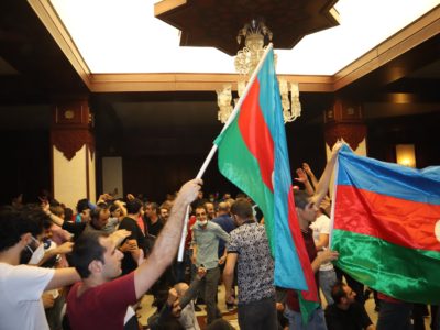 В Азербайджані протестувальники вимагають продовження бойових дій з Вірменією  