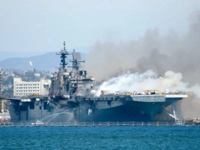 Число постраждалих при пожежі на американському десантному кораблі USS Bonhomme Richard в штаті Каліфорнія зросло до 59 осіб