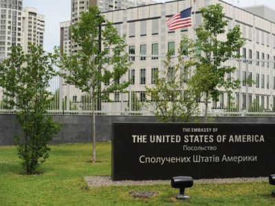 Посольство США попередило американців про загострення безпекової ситуації у Криму та на сході України  