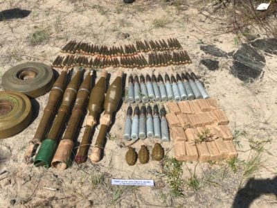 Служба безпеки викрила черговий схрон зі зброєю і затримала торговця вибухівкою  