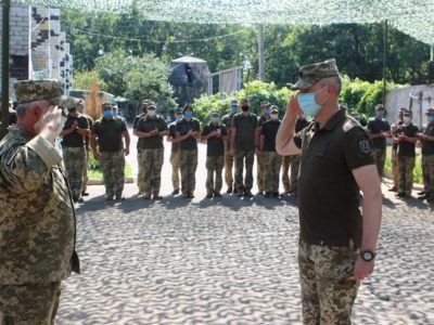 Близько тисячі військовослужбовців зі складу ООС нагороджені відзнаками Міністра оборони України  