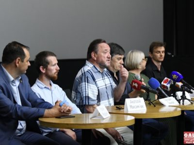 Відразу два фільми про події російсько-української війни  презентували у Львові  