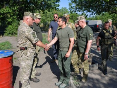 Президент: Наша мета – мир і повернення людей і територій  