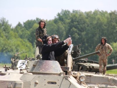 Мить, на місці стій! Раз-два! Сьогодні – Всесвітній день фотографії!  