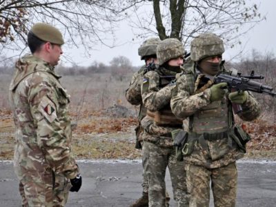Британські інструктори за п’ять років підготували понад 18 тисяч українських військових  