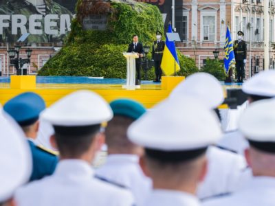 Президент: «Найкращий подарунок неньці Україні – щоб її діти були здоровими»