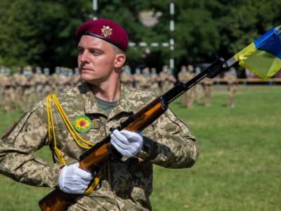 У Національному університеті оборони України понад 400 випускників Кафедри військової підготовки склали Військову присягу