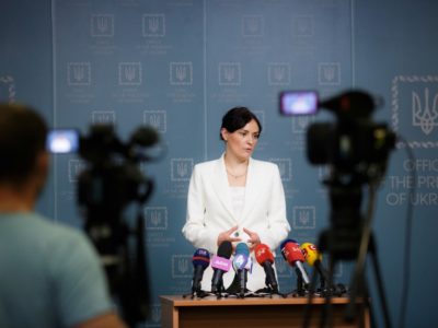 Збільшення розміру мінімальної зарплати: Президент ініціює зміни до Держбюджету  