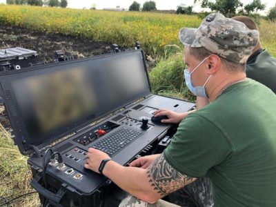 На Житомирщині авіаційна ескадрилья відпрацювала виведення літака з-під удару