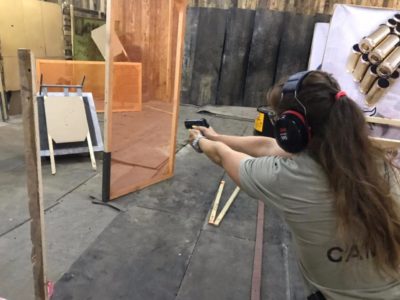 Практична стрільба: леді у погонах вміють поводитись зі зброєю  