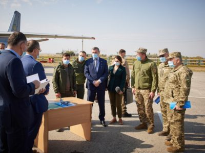 Президент відвідав місце катастрофи літака Ан-26 на Харківщині  
