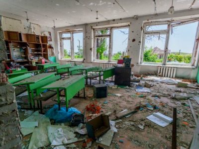 З початку військового конфлікту на Донбасі пошкоджено понад 750 закладів освіти