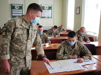 Молодий викладач із величезним бойовим досвідом  