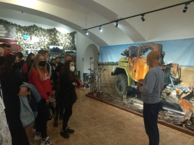 Фотовиставку «Блокпост Пам’яті» відвідали львівські студенти  