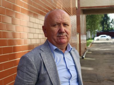 Лише школи Печерського району Києва на 100% забезпечені «масогабаритами» – АКМ, АК-74, кулемети, пістолети»  