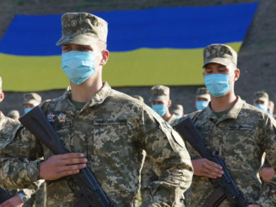Першокурсники Харківського університету склали Військову присягу на вірність українському народу  
