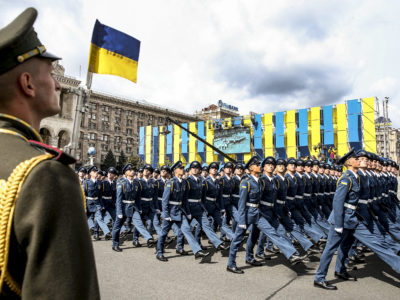 У 2021 році військовому параду бути — Указ Президента