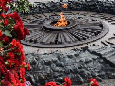 Сьогодні День вшанування пам’яті загиблих з нагоди 76-ї річниці вигнання нацистських окупантів з України