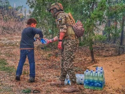 2 жовтня − Міжнародний день ненасильства