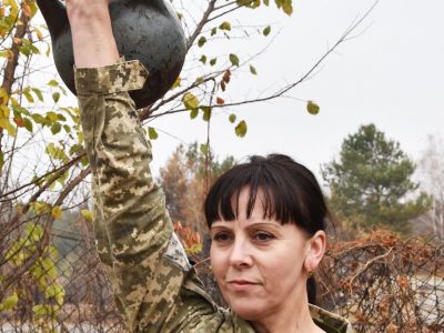 Як дівчата з бригади князя Романа Великого здавали фізо на Донбасі  