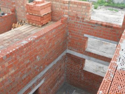 Понад 6 мільйонів гривень заплатить підприємство за недобудовані казарми для військових  