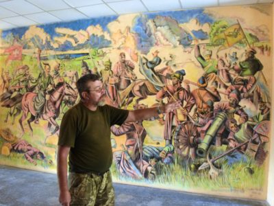«Я не картини малюю, я пишу історію України…» – військовий художник Володимир Гордійченко  