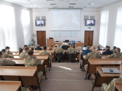 «Ми зазнали травми на чотири покоління…» – на Харківщині обговорили інформаційну агресію Росії проти України  