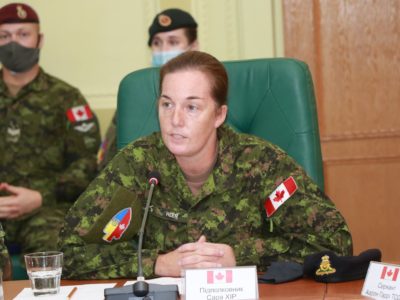 Уперше канадську тренувальну місію UNIFIER очолила жінка – підполковник Сара Хір  