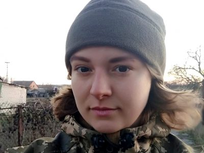 Після загибелі побратима зв’язківець Євгенія вирішила стати бойовим медиком  
