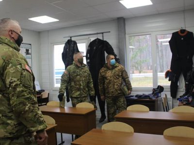 Навчальний центр розвідки ЗС України відвідала делегація ЗС США  