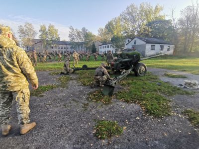 Артилерійській науці старшокласників навчають у Тернополі  