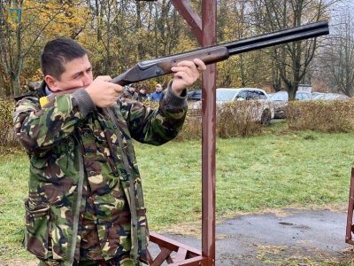 Українські воїни змагаються у стендовій стрільбі  