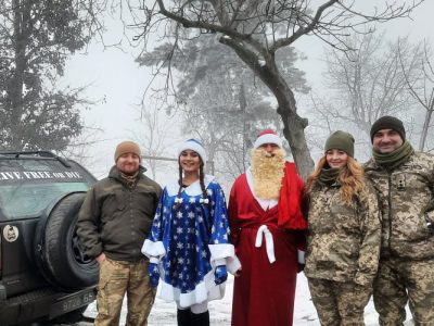 У Волновасі військові й волонтери вітали з Новоріччям  дітей з особливими потребами