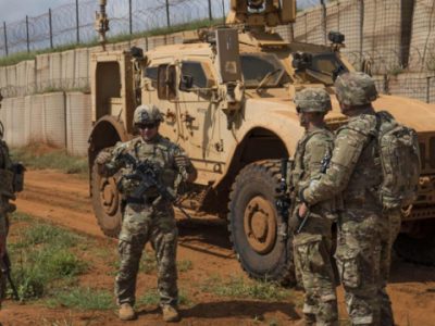 США розпочали операцію з виведення американського військового контингенту з Сомалі  