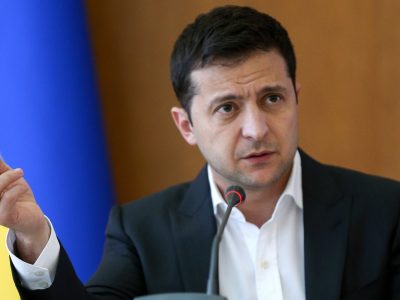 Президент: у випадку війни з Росією в Україні будуть мобілізовані і чоловіки, і жінки