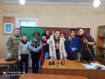 На Сумщині ветерани продовжують військово-патріотичне виховання серед школярів  