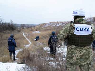 Поблизу Новгородського рятувальники здійснюють моніторинг якості ґрунтових вод – штаб ООС