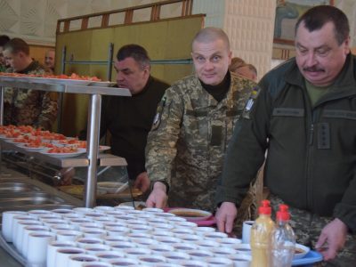 Навчальний рік для вертолітників розпочався за новою системою харчування  