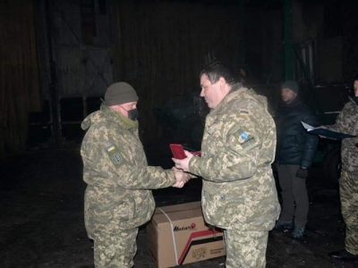 До Дня Соборності України воїни-ремонтники отримали заохочення від гендиректора ДК «Укроборонпром» Юрія Гусєва  